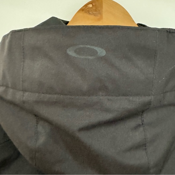 Oakley Women's Black All-Weather Performance Jacket - Small - Picture 4 of 11